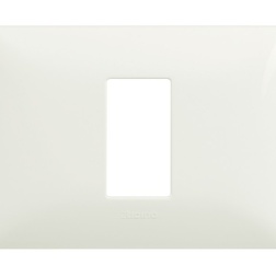 PLACCA 1/2/3/4/6 POSTI BIANCO BTICINO MATIX BBN
